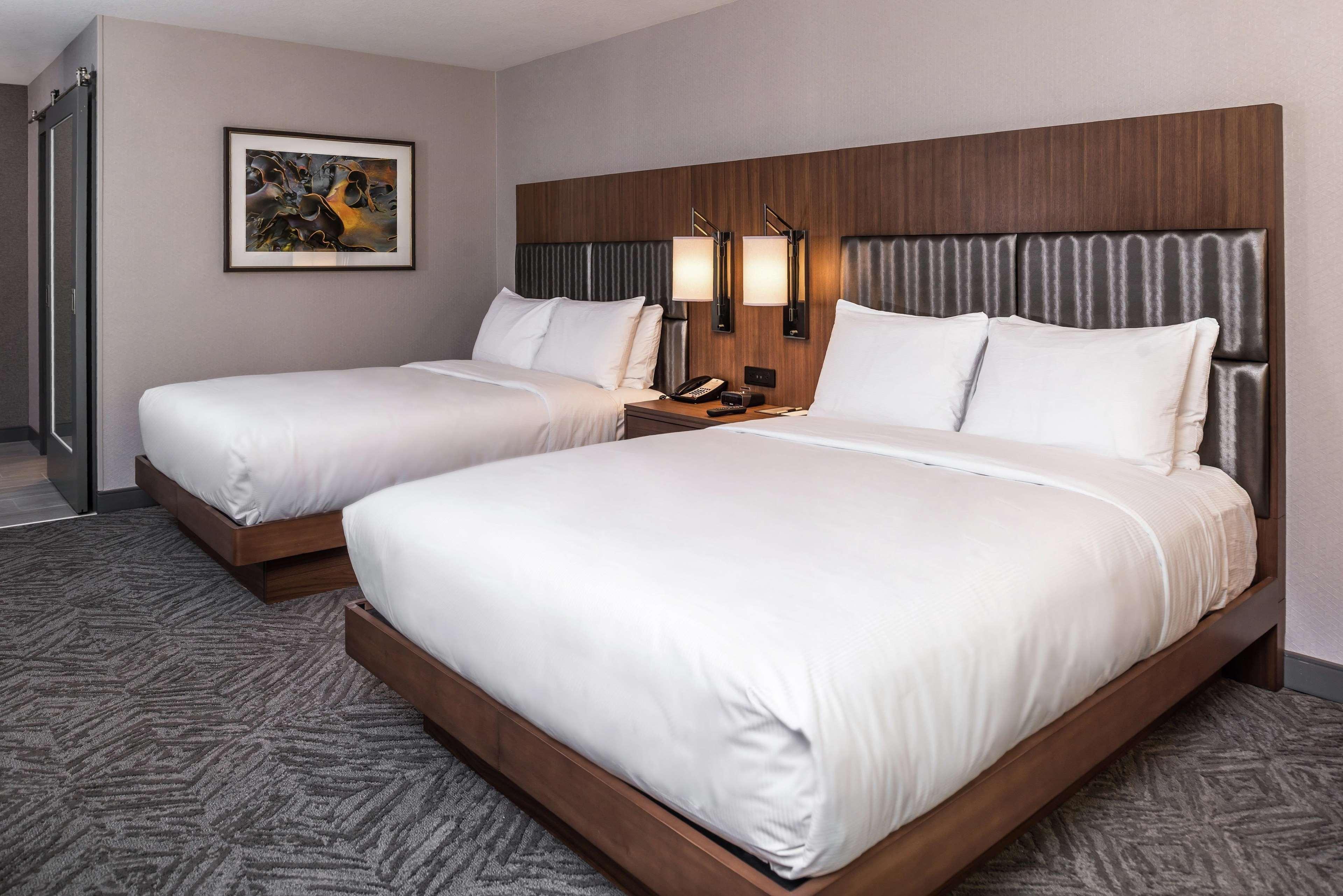Doubletree By Hilton Lafayette East Hotel Exterior photo