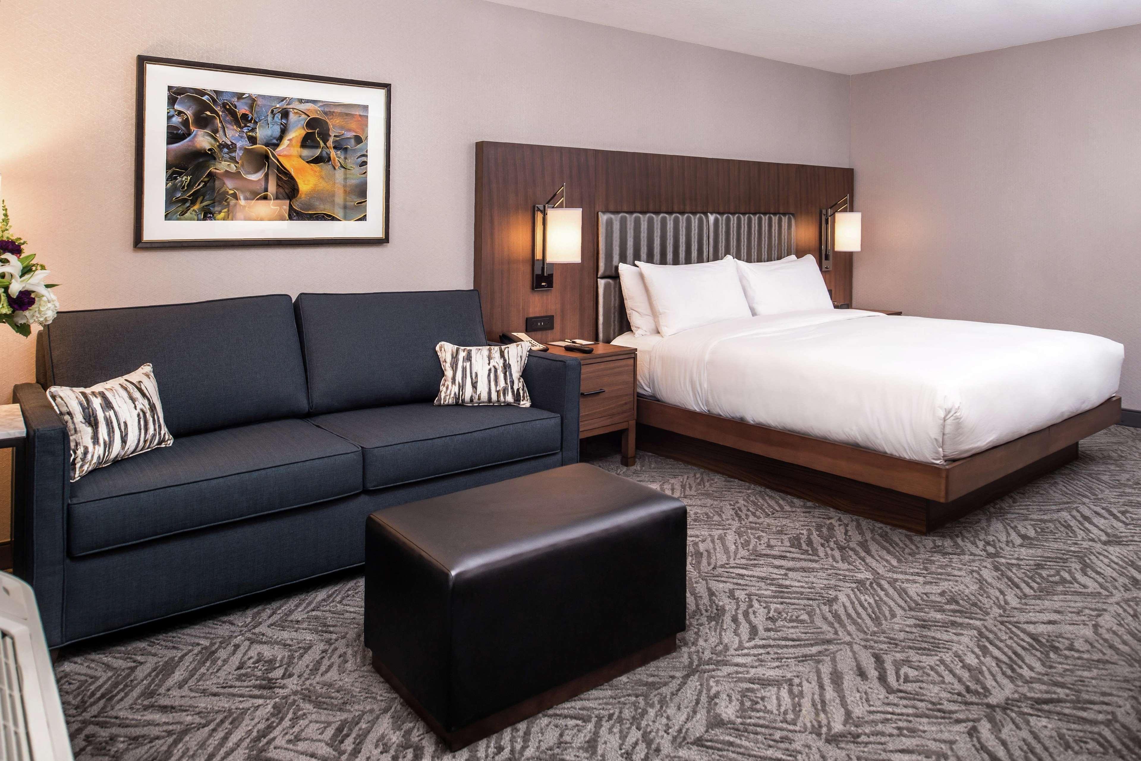 Doubletree By Hilton Lafayette East Hotel Exterior photo